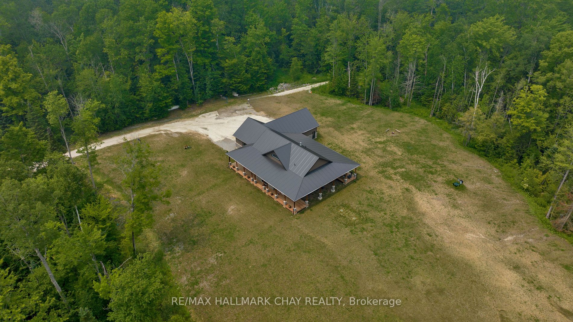 16 Whitetail Dr