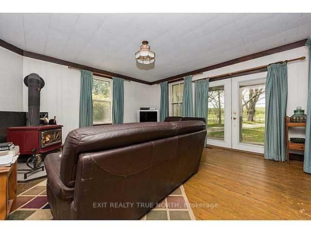 Listing S6634756 - Large Photo # 23