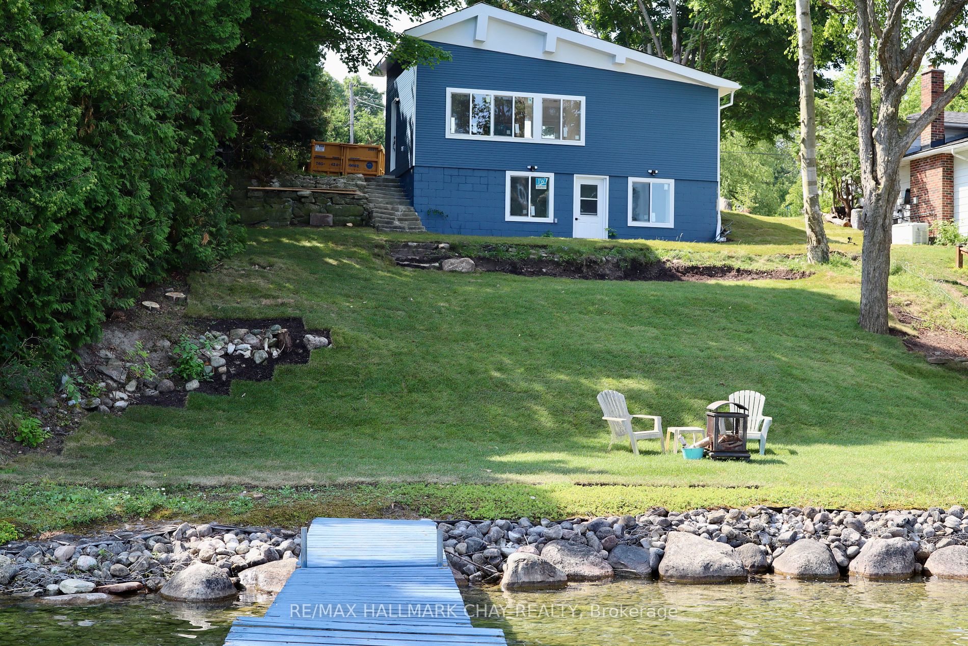 47 Moon Point Drive