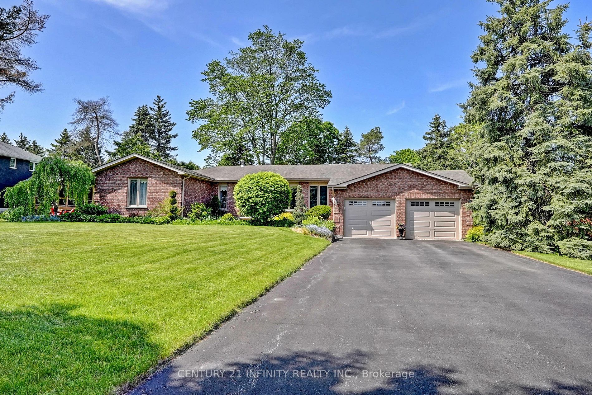 32 Priest Ave