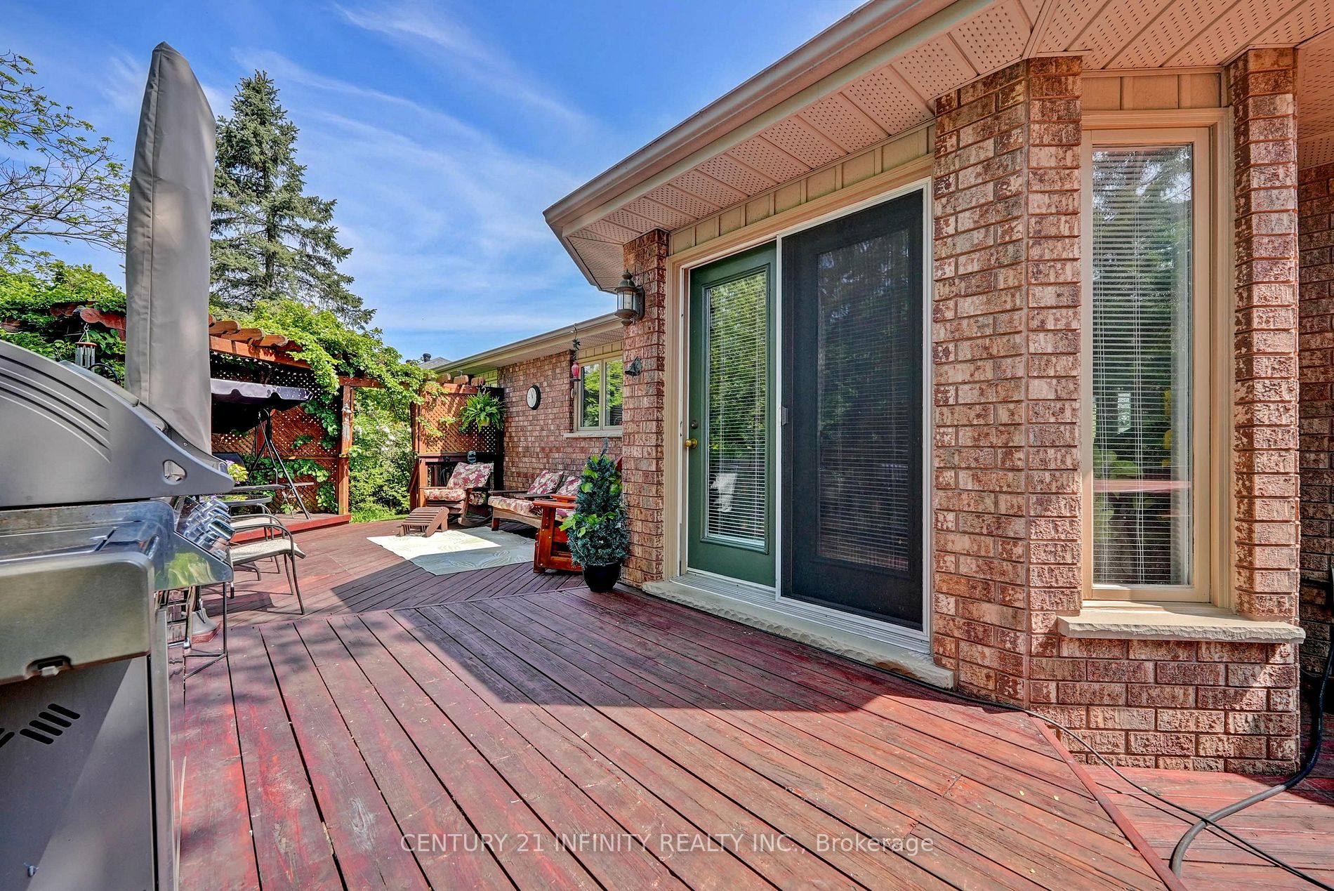32 Priest Ave
