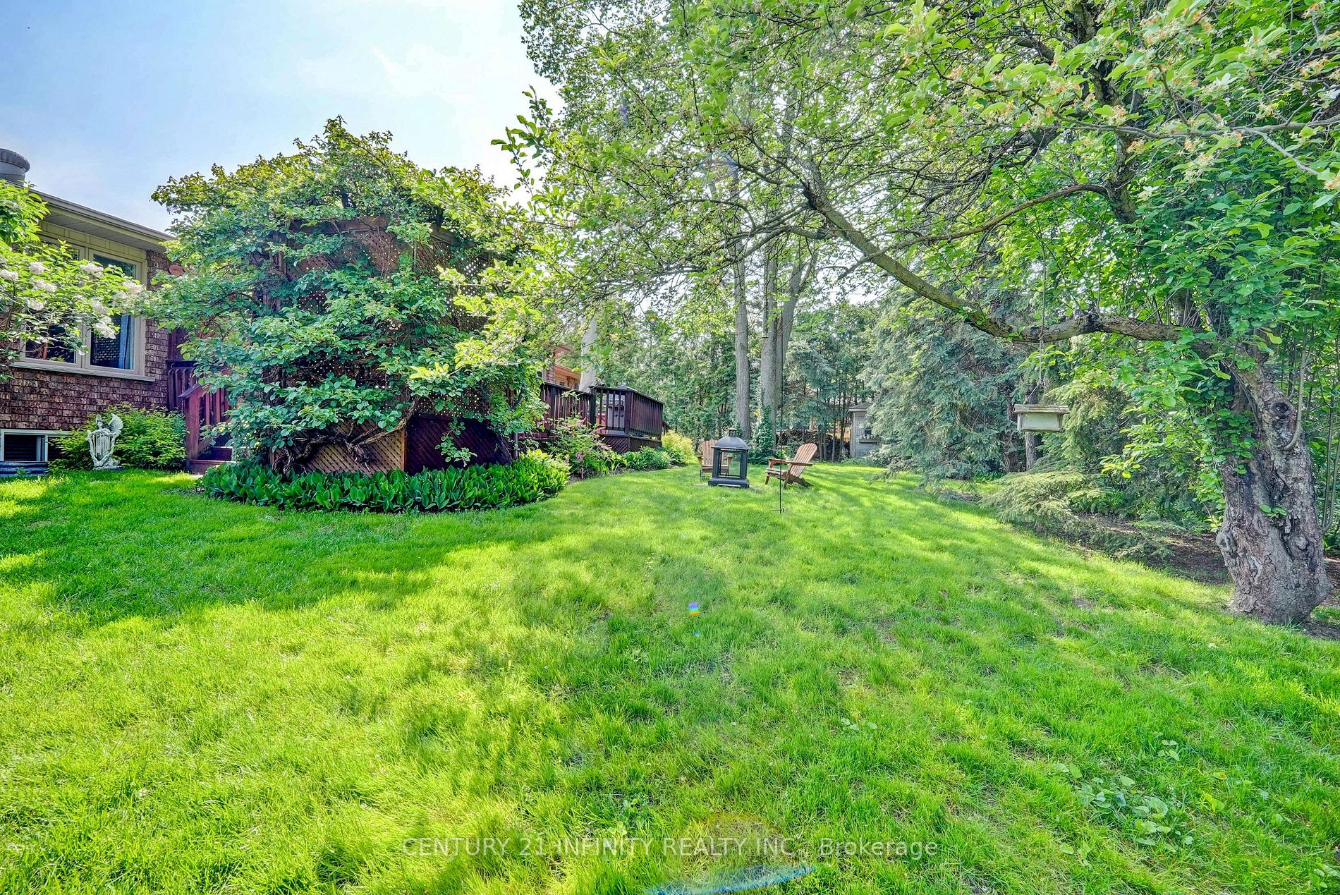 32 Priest Ave