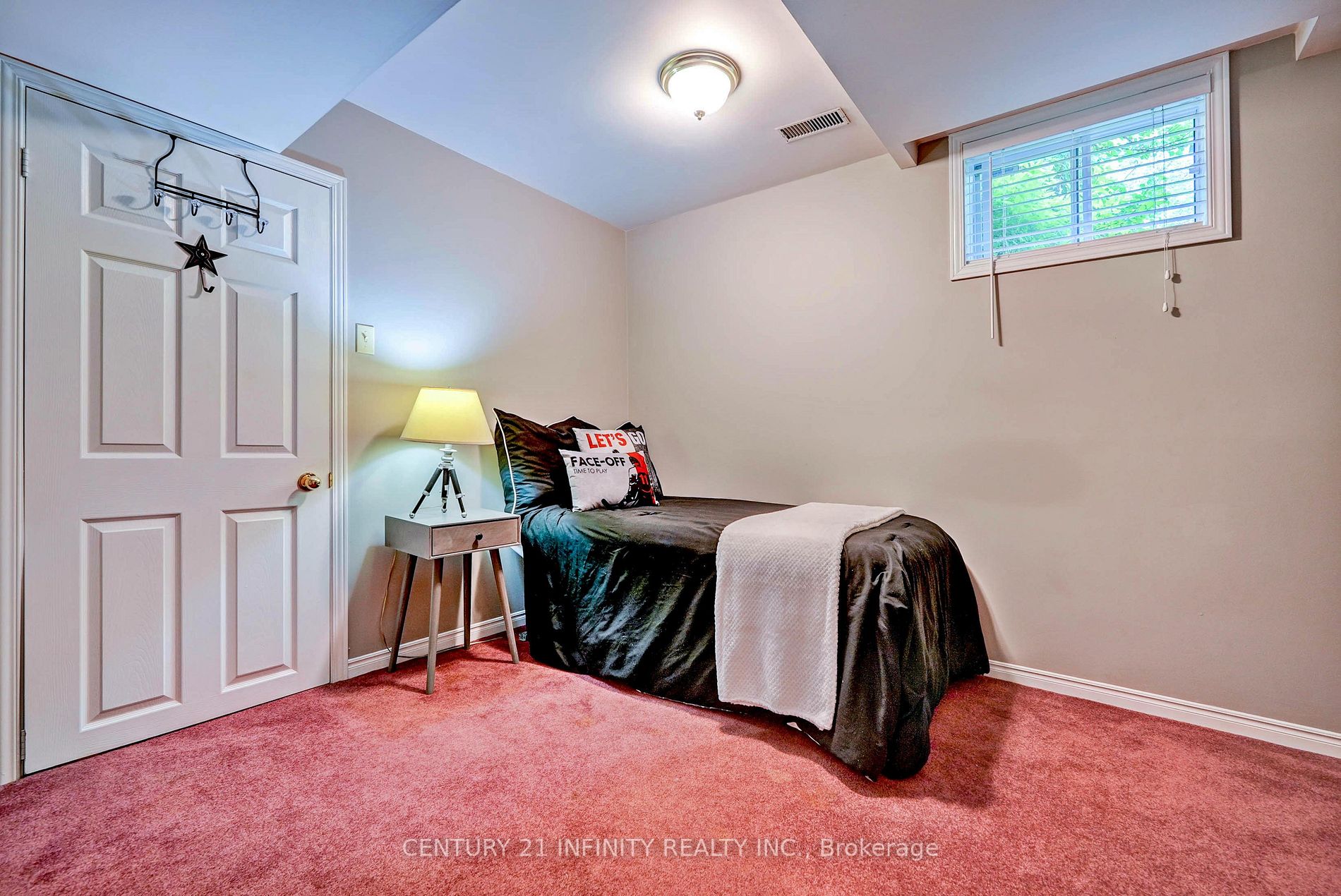 32 Priest Ave