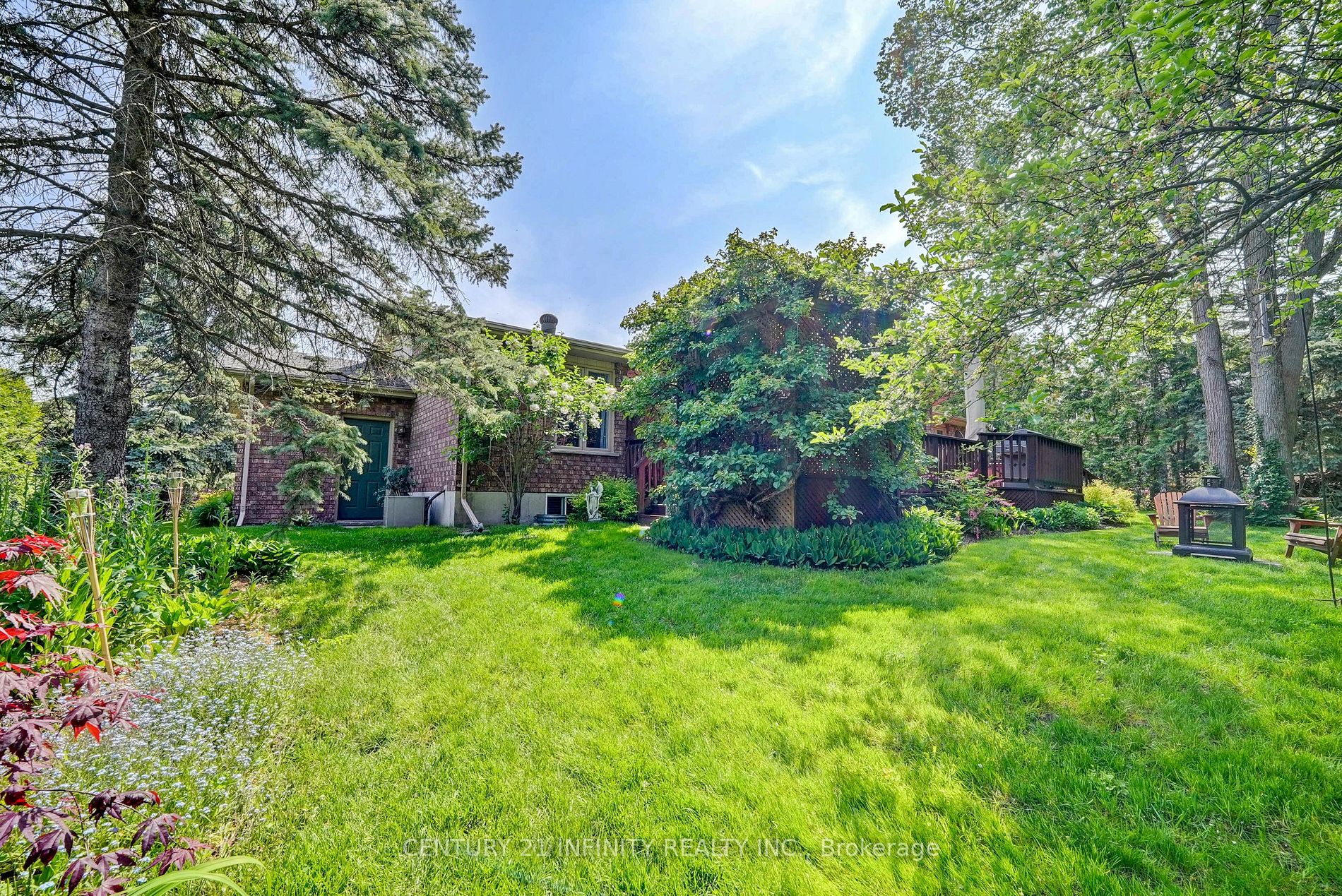 32 Priest Ave