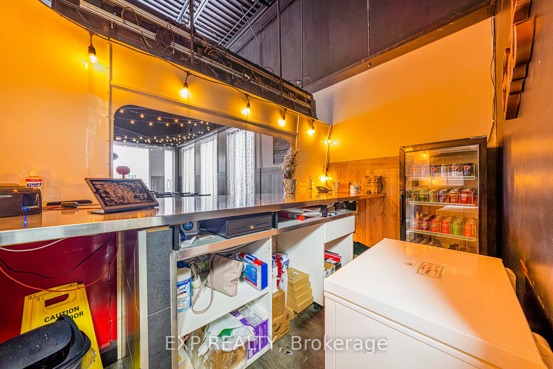 Listing S6645696 - Large Photo # 15
