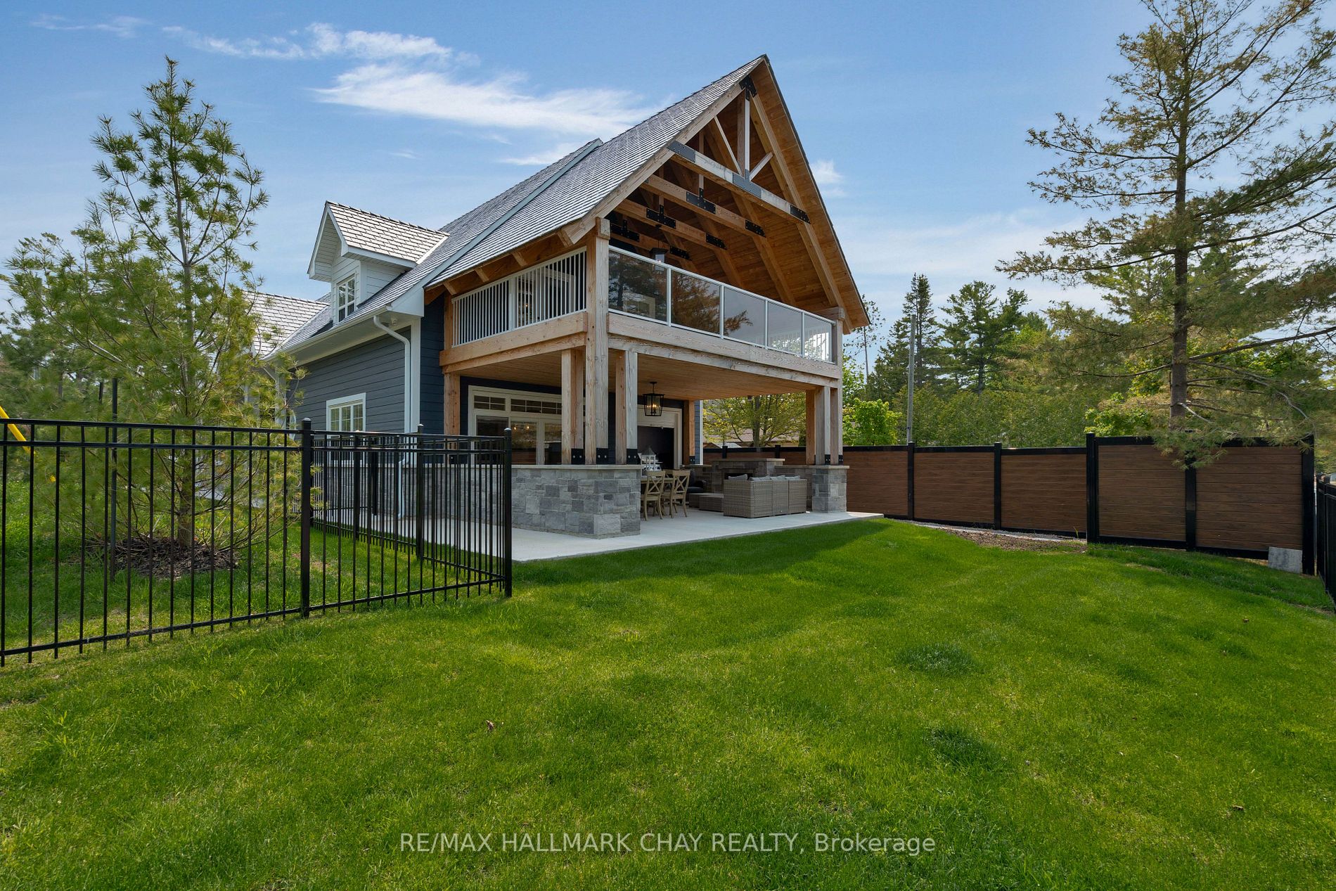 395 Eastdale Drive