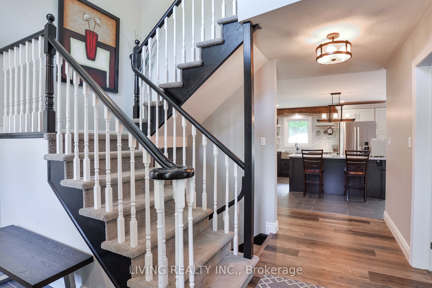 Listing S6647686 - Large Photo # 4