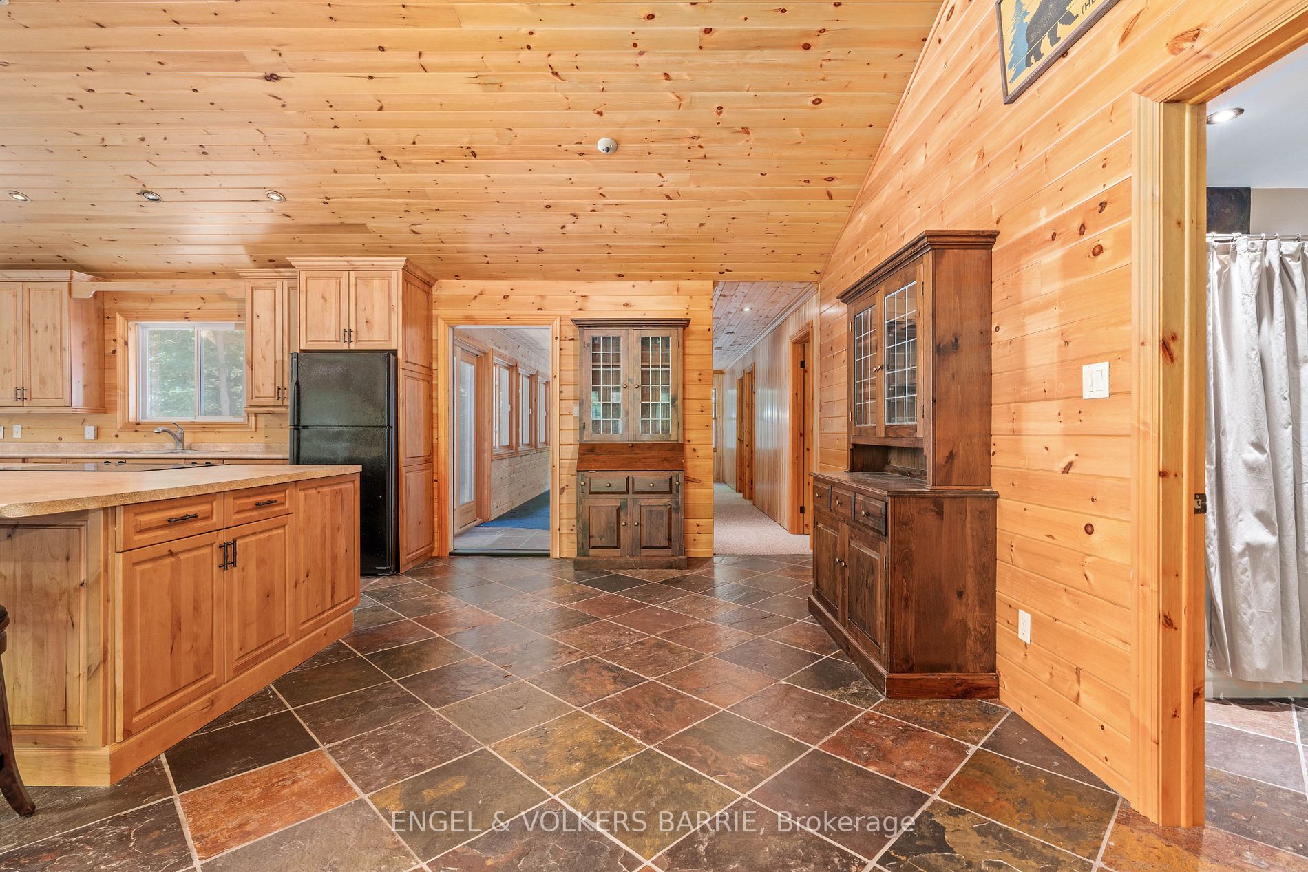 Listing S6647946 - Large Photo # 11
