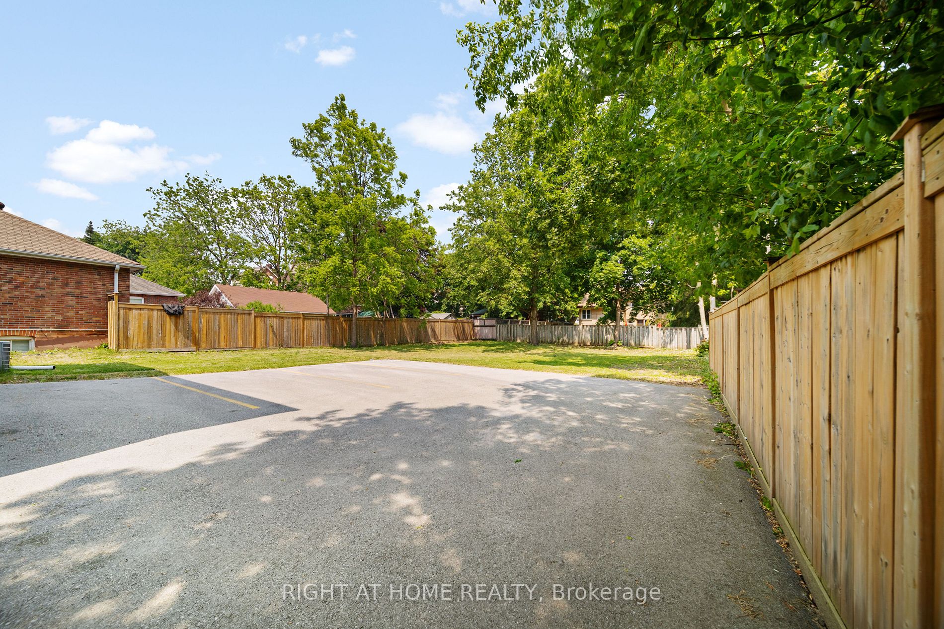 21 Thomson St, #Main Fl