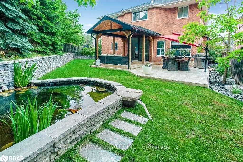 13 Kelsey Cres