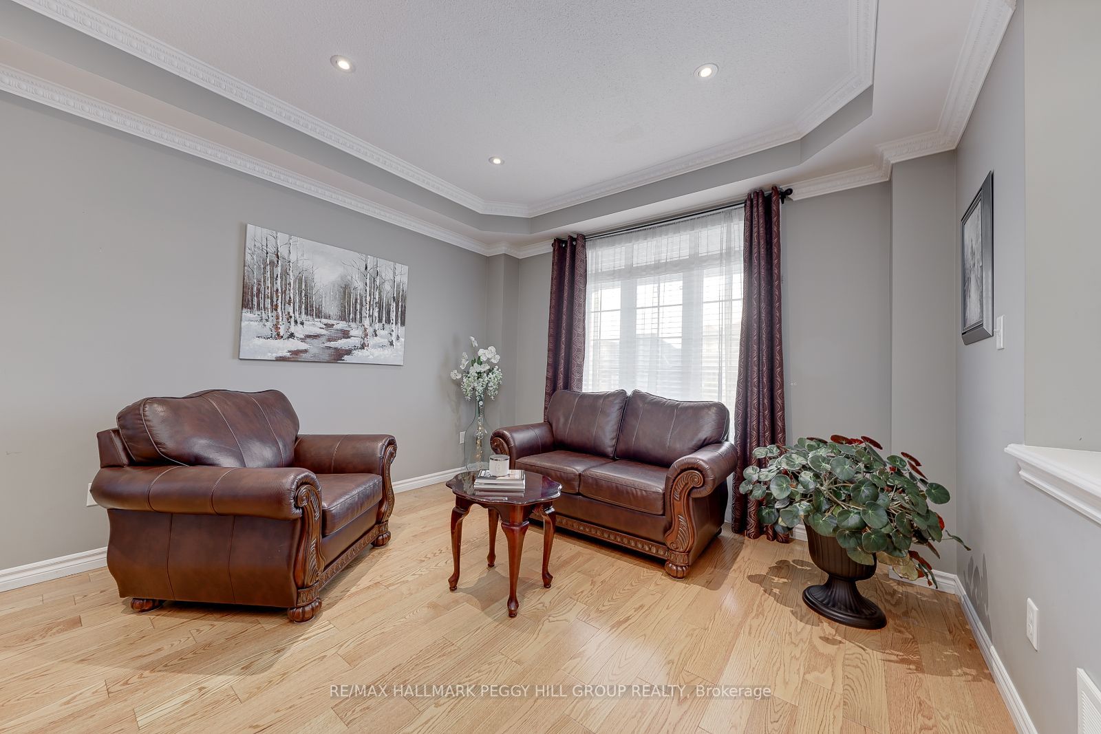 129 The Queensway