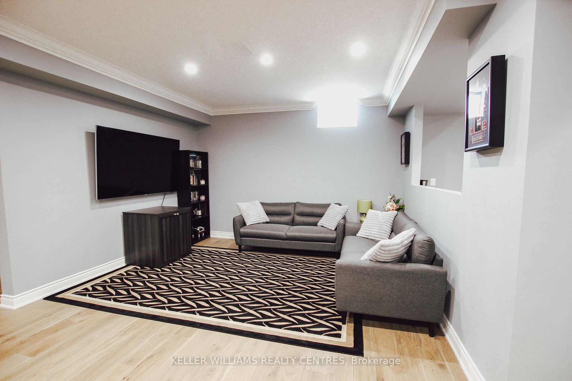 150 Muirfield Dr