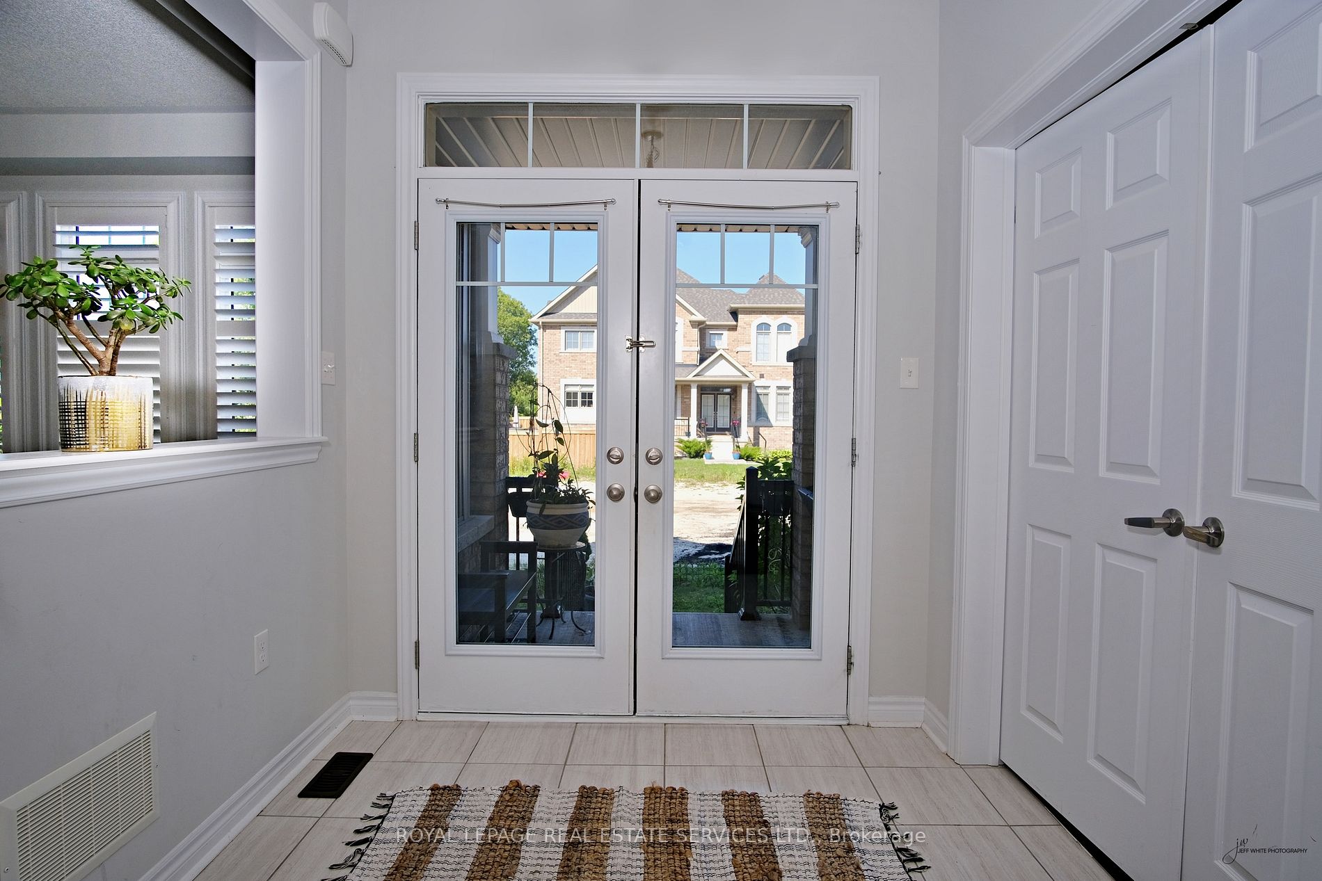 98 Kirby Avenue