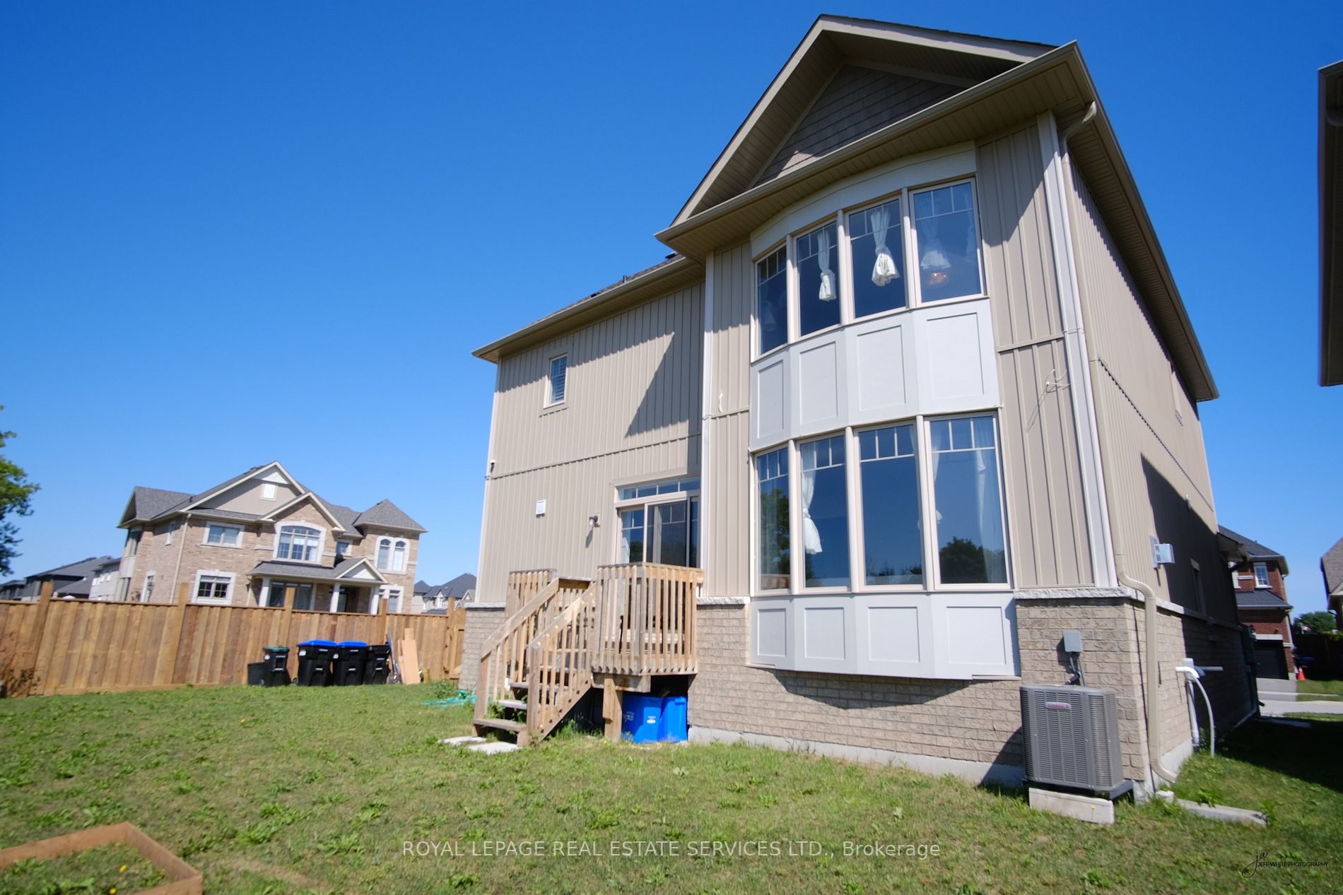 98 Kirby Avenue