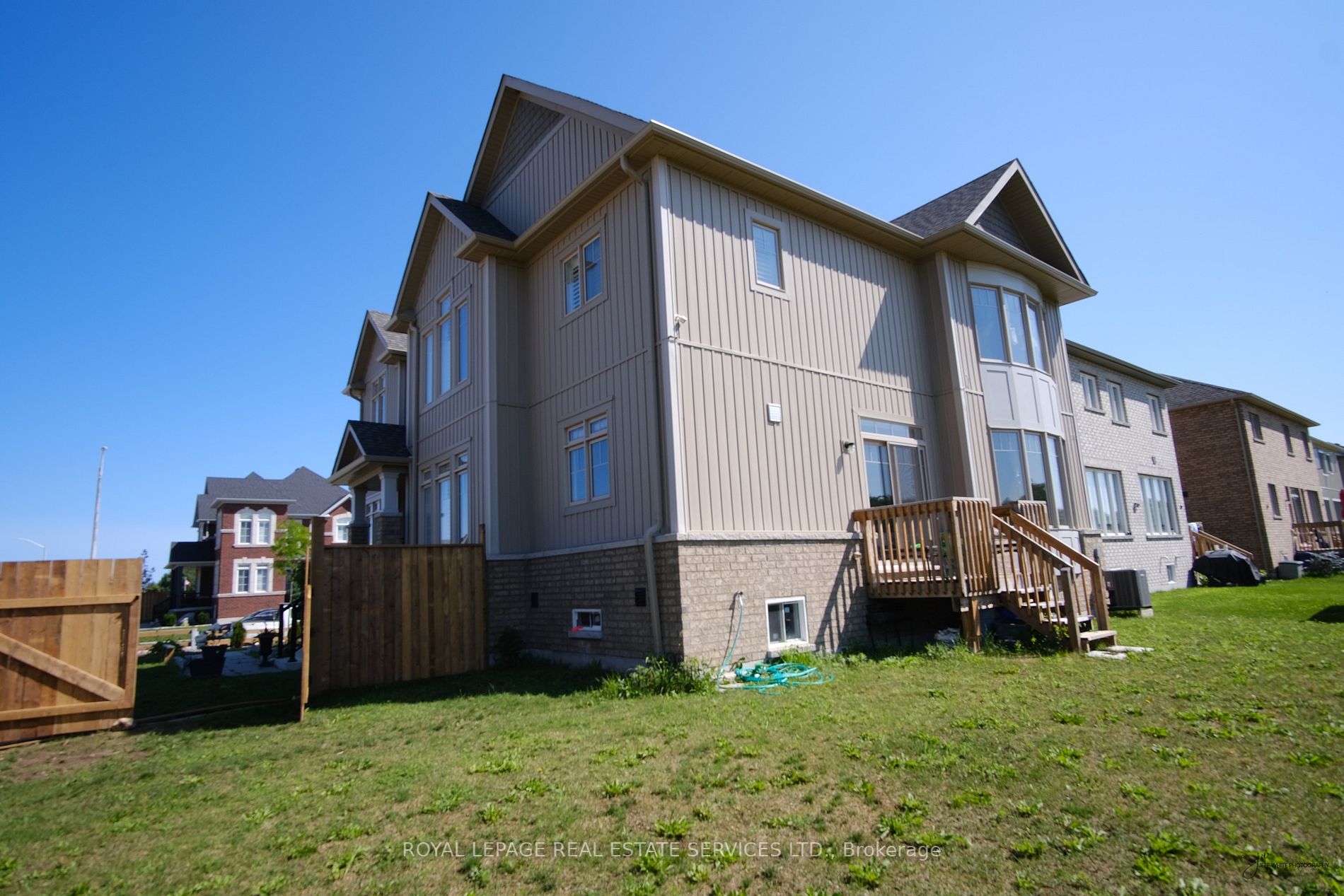 98 Kirby Avenue