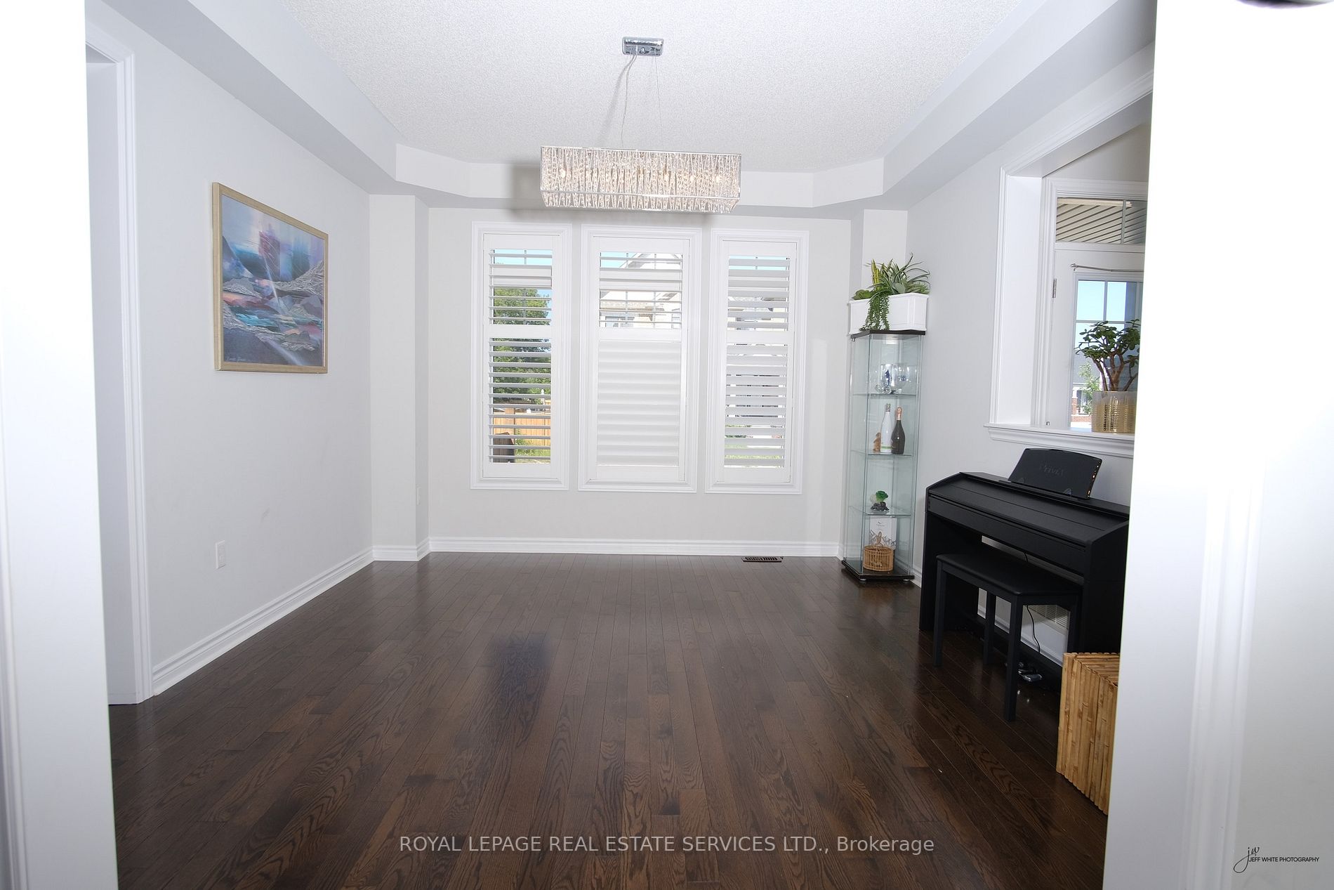 98 Kirby Avenue