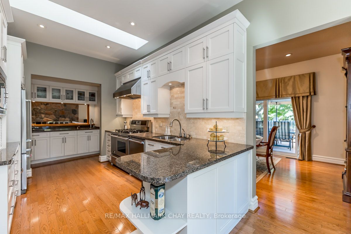 16 Lilac Lane