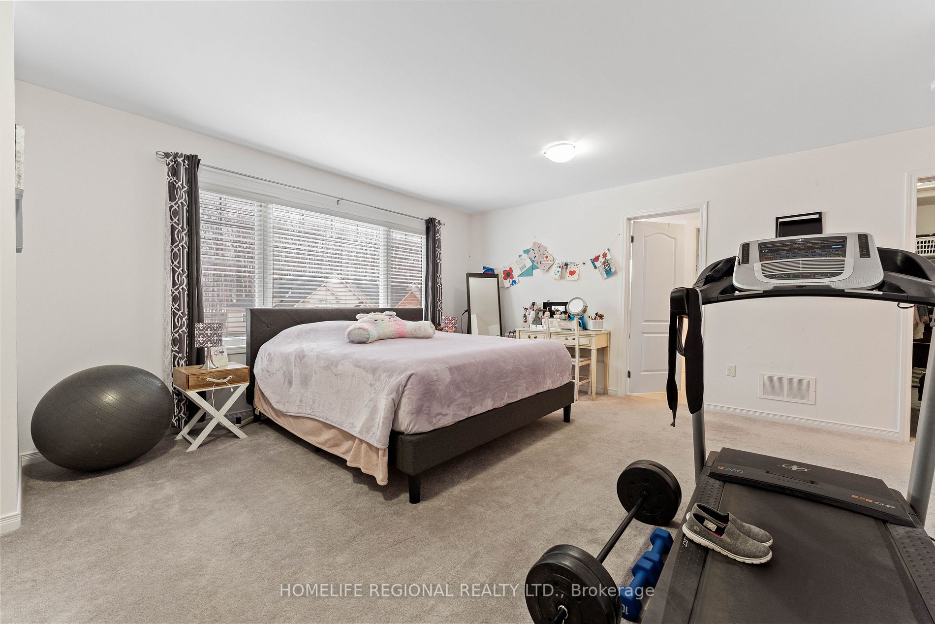 242 Diana Dr