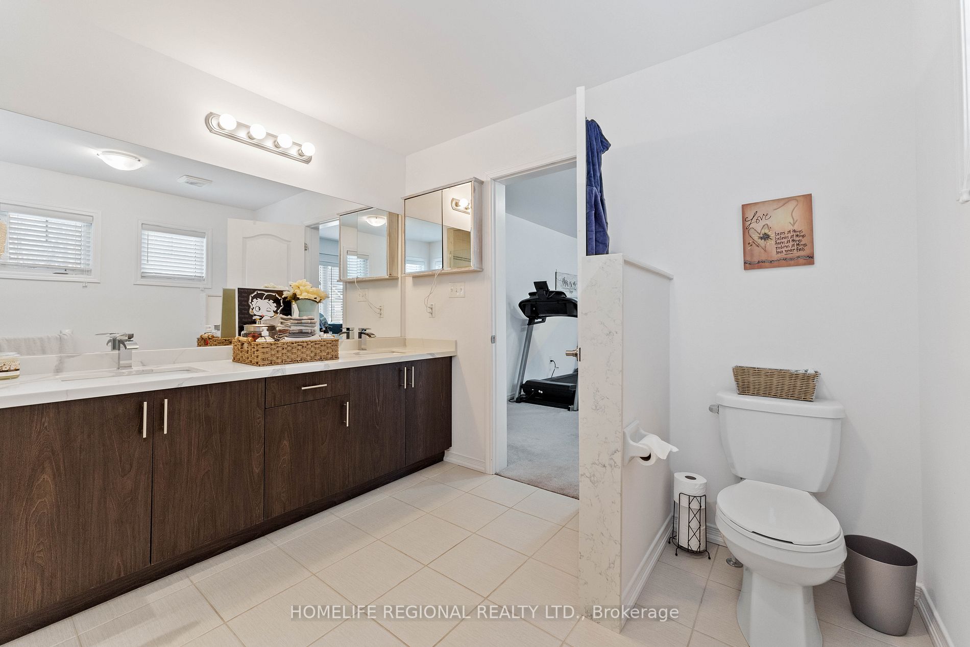242 Diana Dr