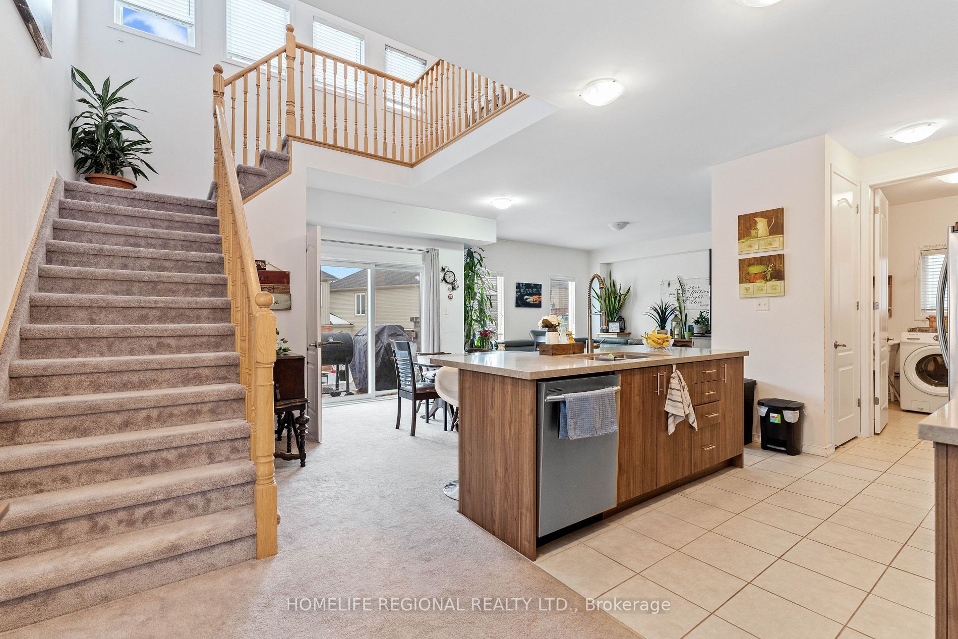 242 Diana Dr