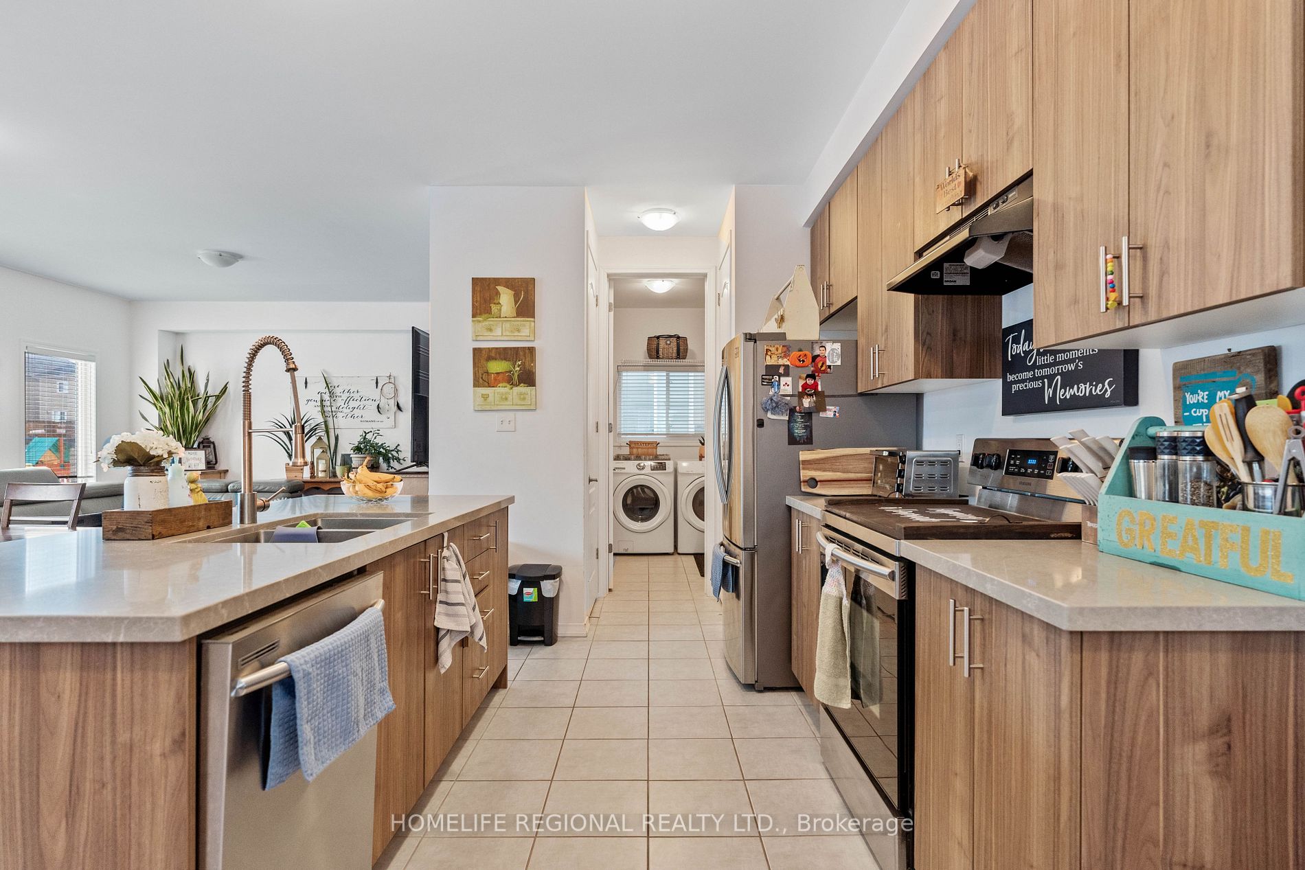 242 Diana Dr