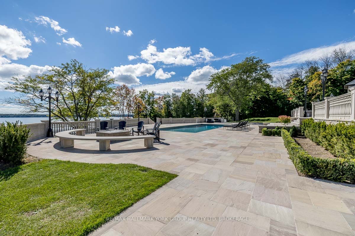 1775 Ridge Rd W