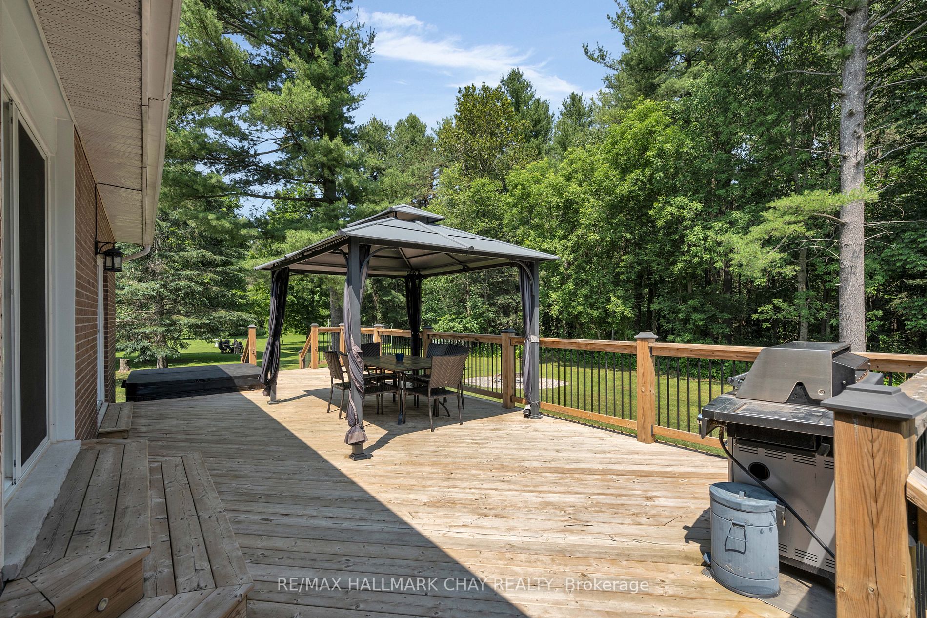 4449 Penetanguishene Rd