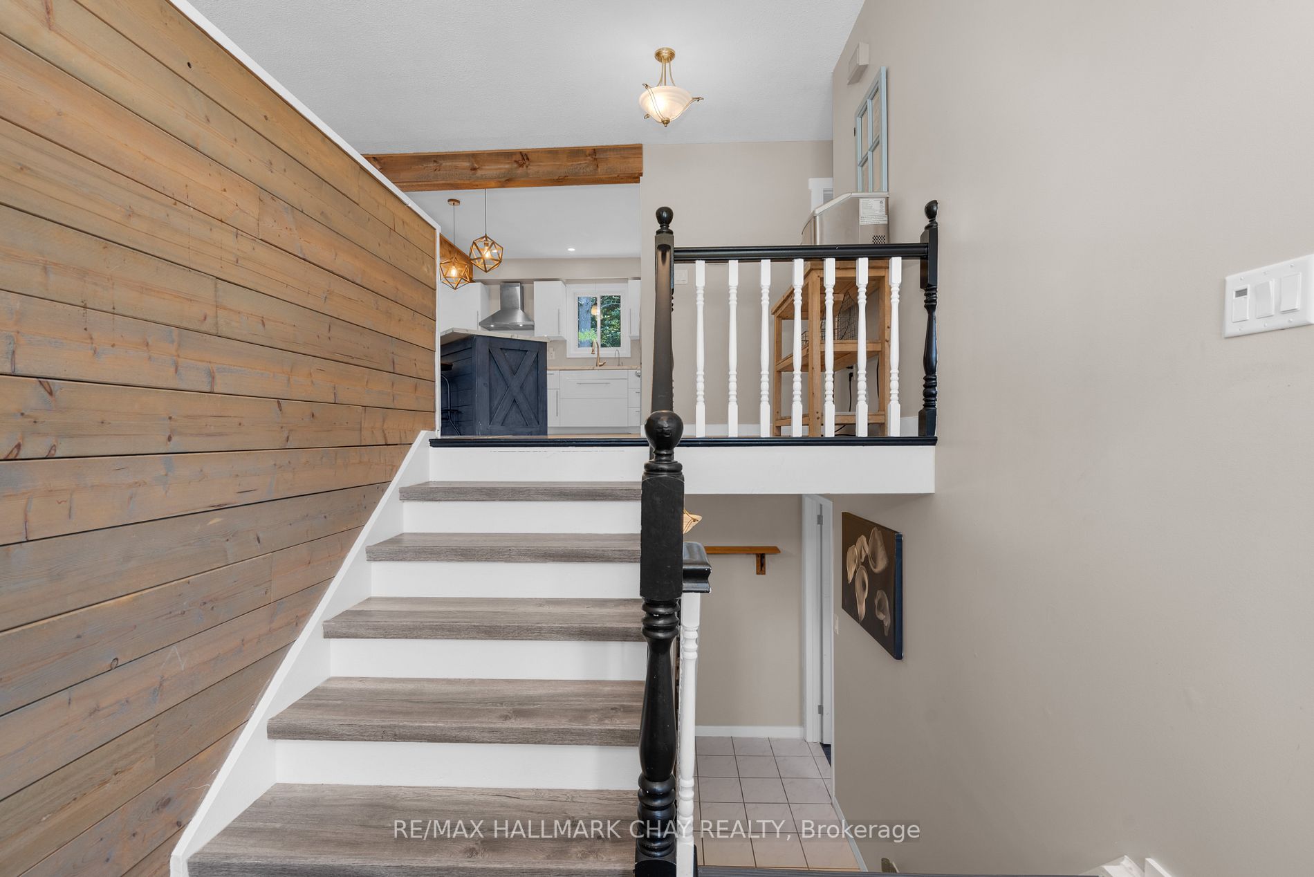 4449 Penetanguishene Rd
