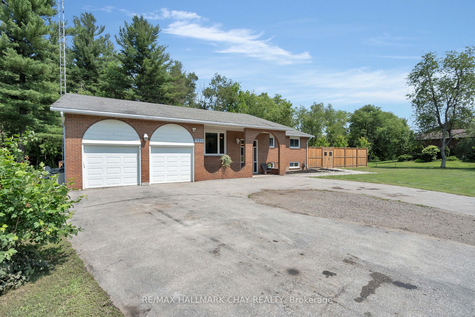 4449 Penetanguishene Rd