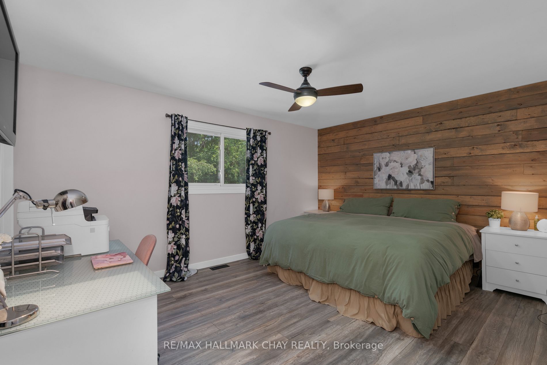 4449 Penetanguishene Rd