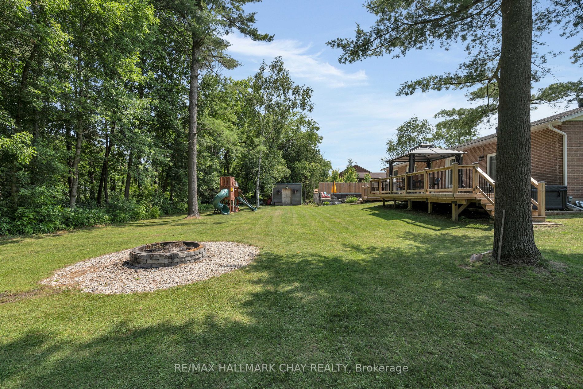 4449 Penetanguishene Rd