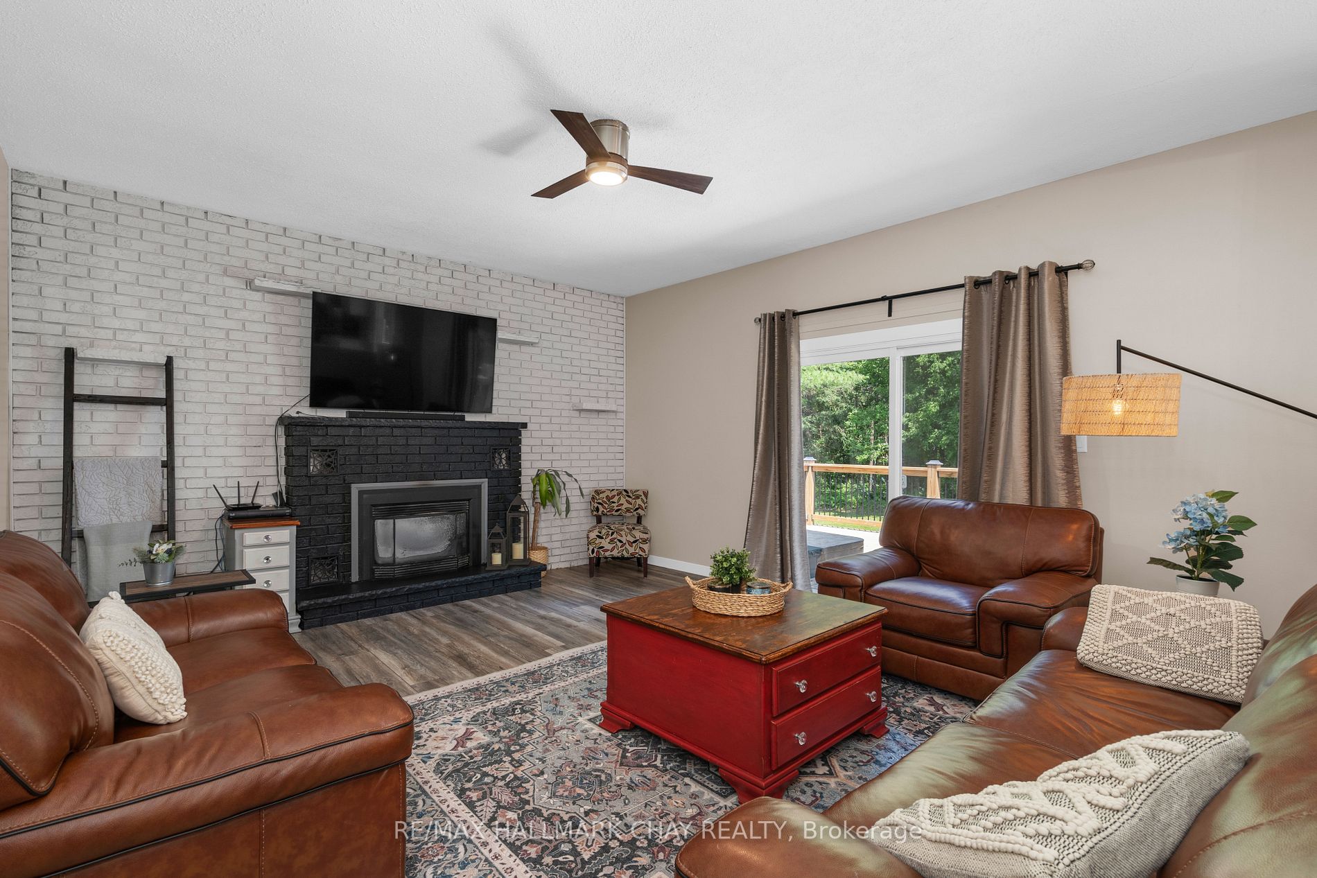 4449 Penetanguishene Rd