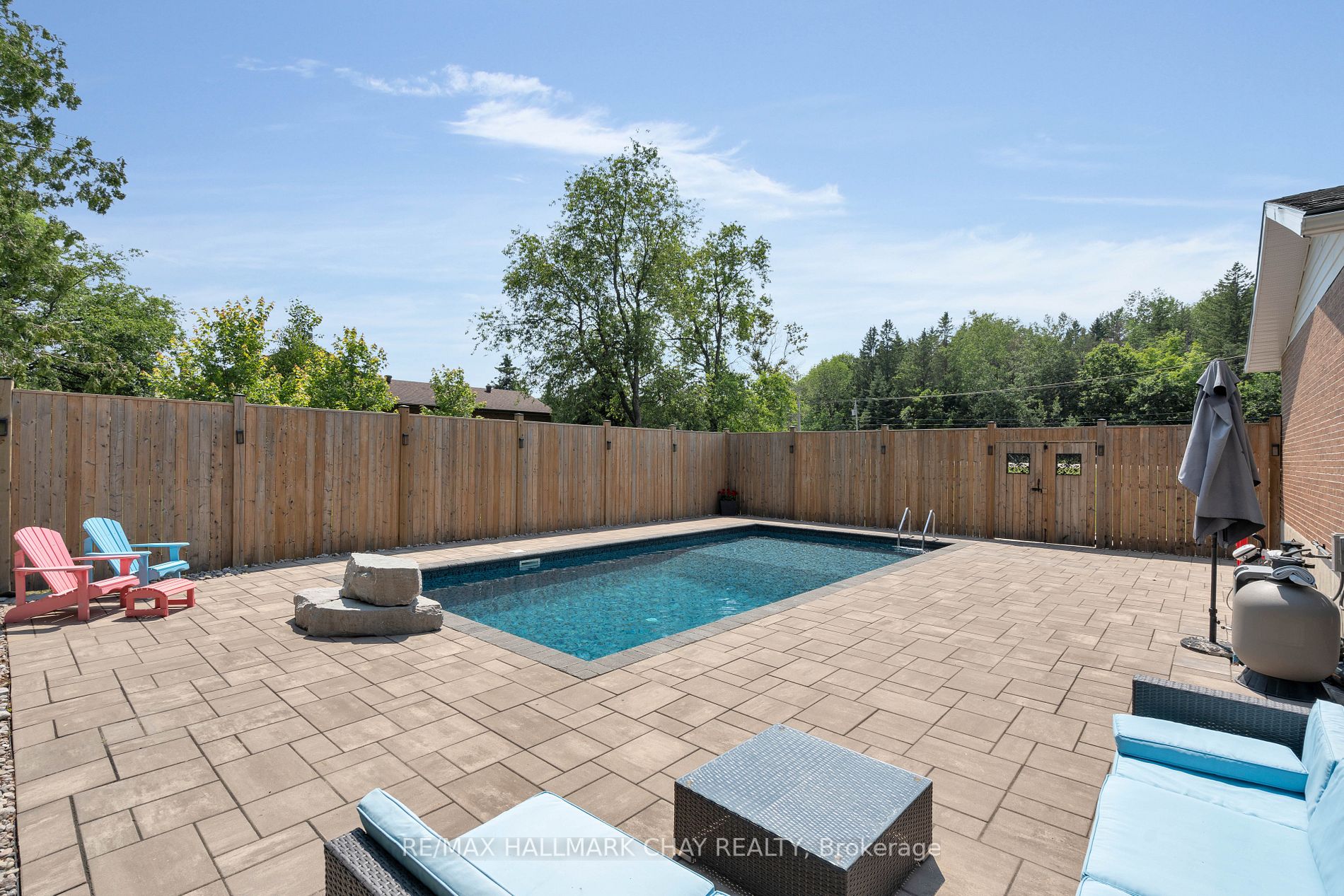 4449 Penetanguishene Rd