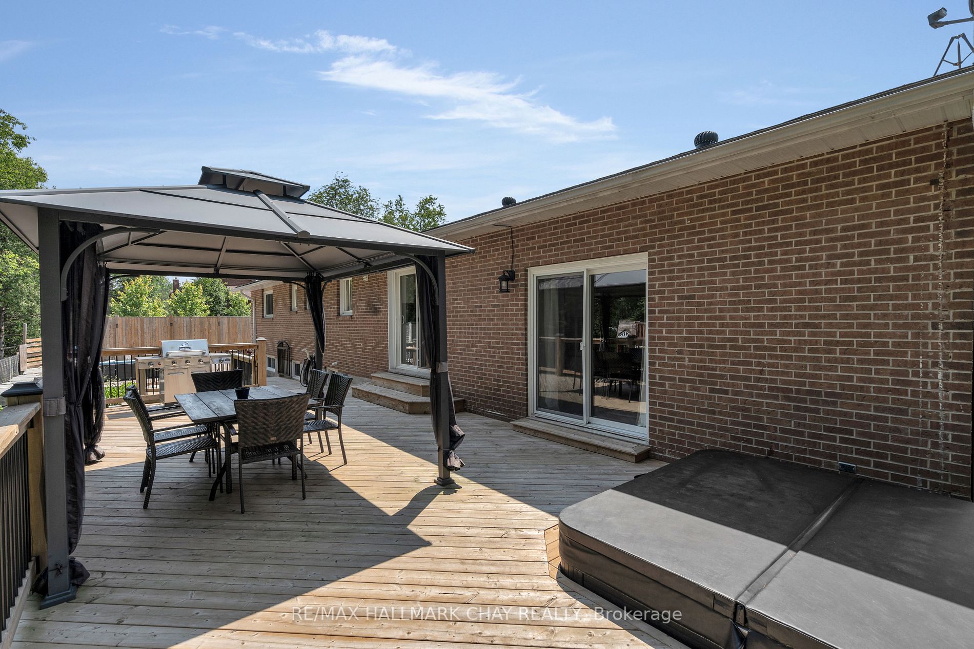 4449 Penetanguishene Rd