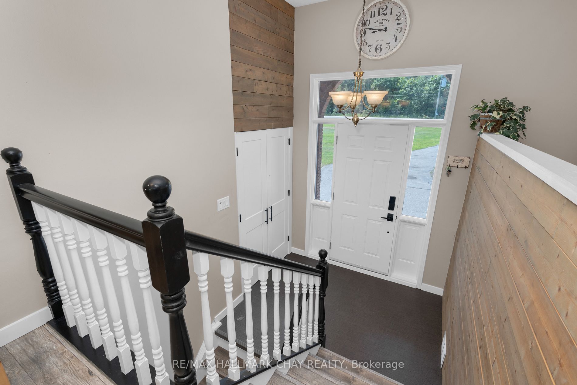 4449 Penetanguishene Rd