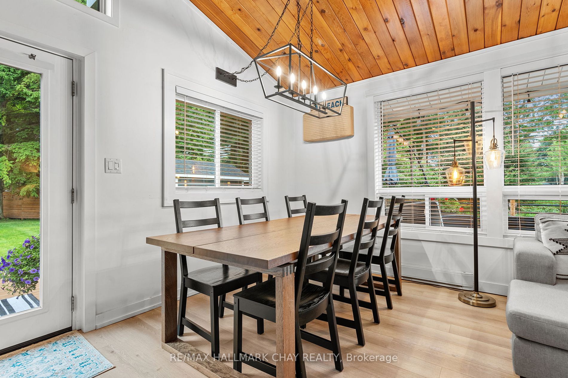 Listing S6657126 - Large Photo # 14
