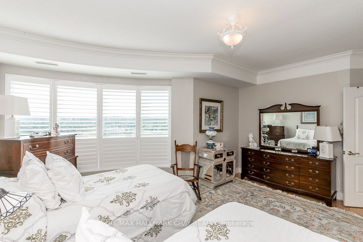 2 Toronto St, #1105