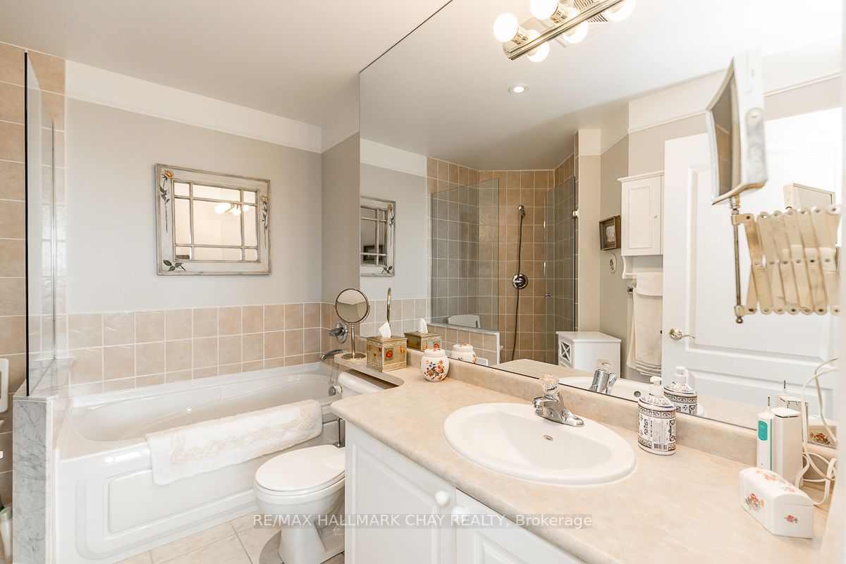 2 Toronto St, #1105