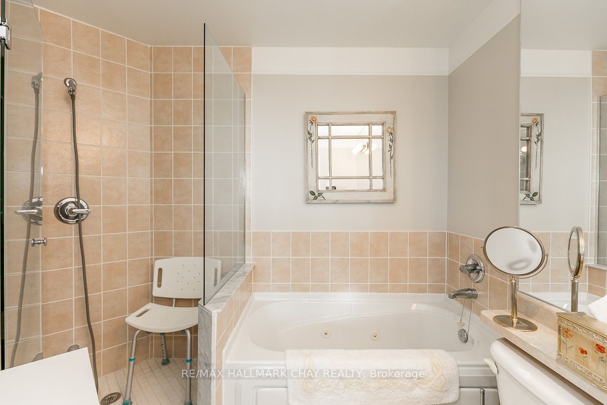 2 Toronto St, #1105