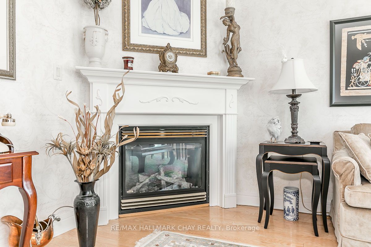 2 Toronto St, #1105
