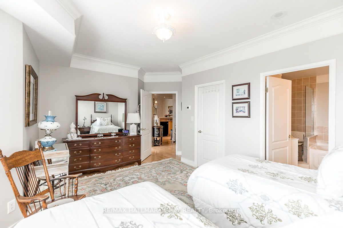 2 Toronto St, #1105