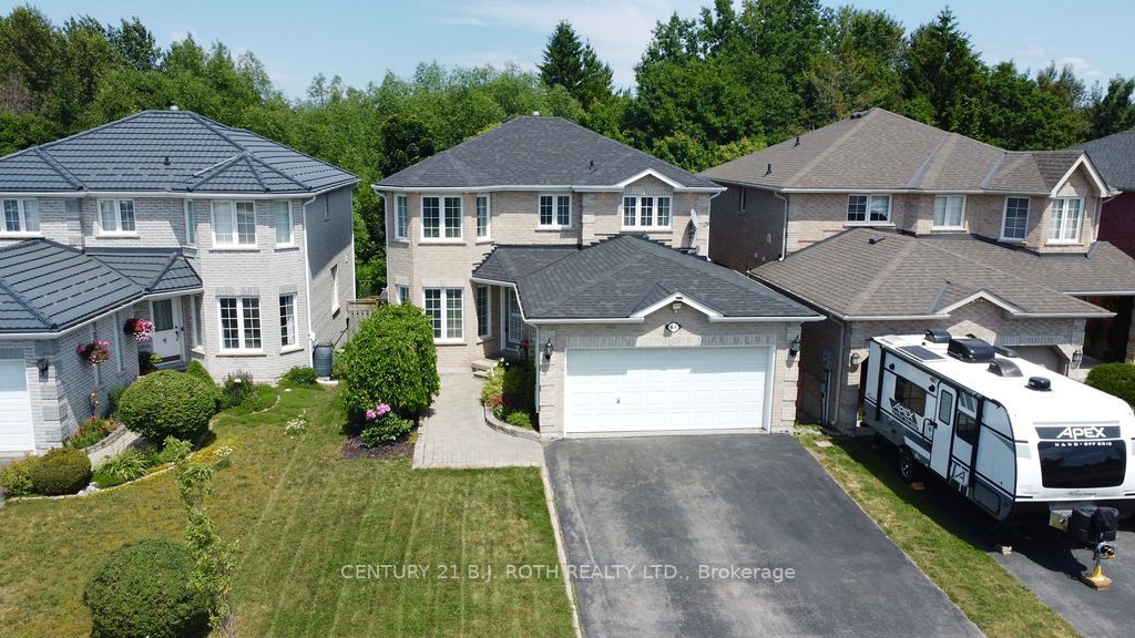 65 Hawkins Dr
