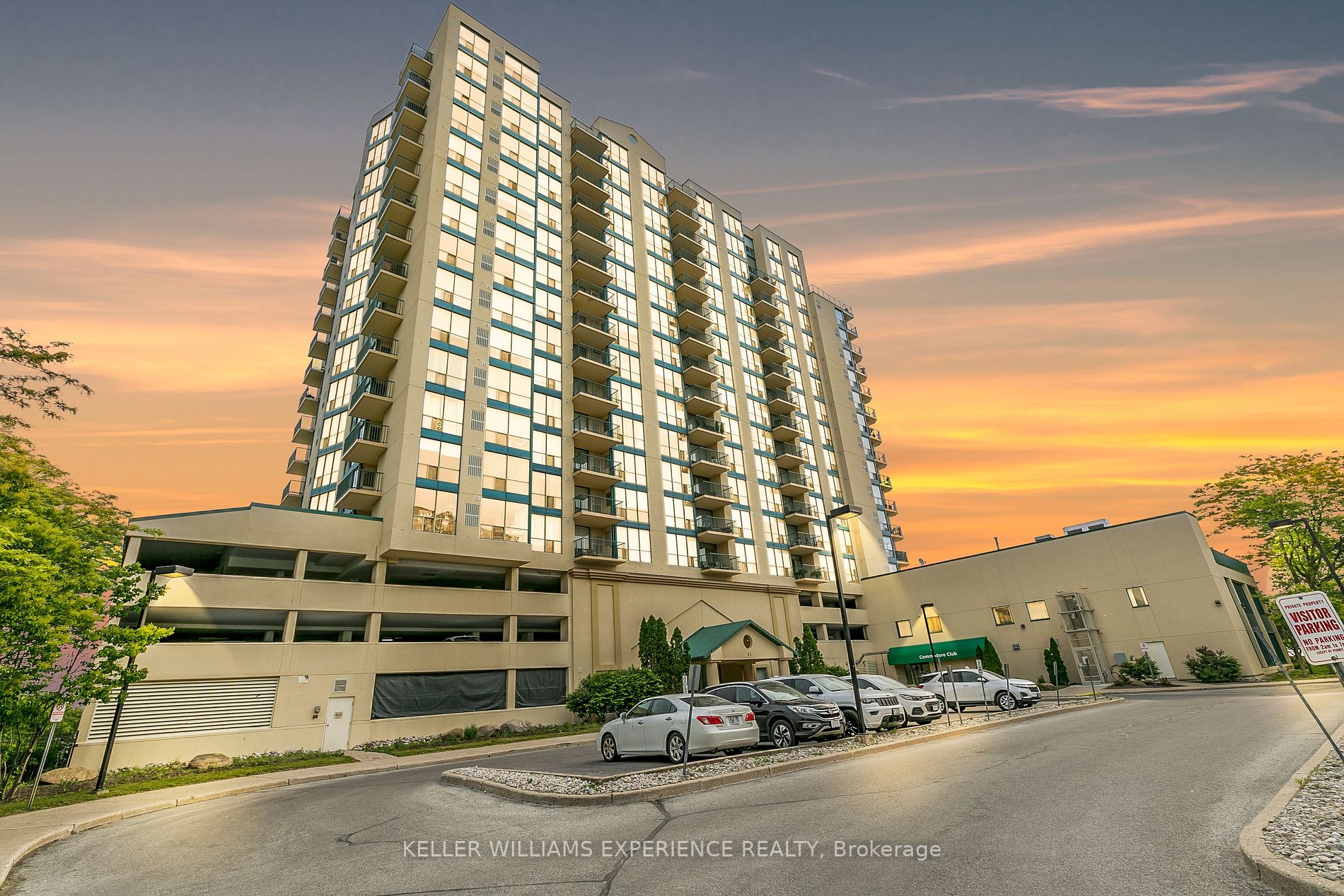 65 Ellen St, #1208
