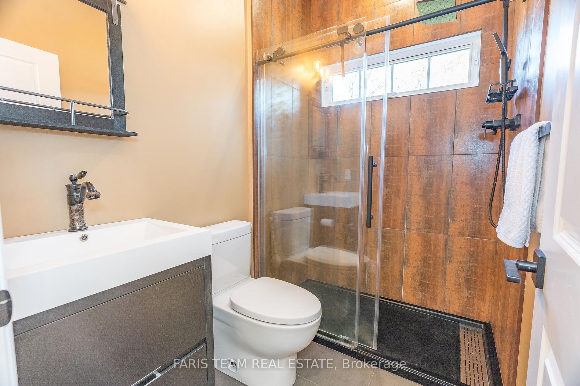 Listing S6662958 - Large Photo # 20
