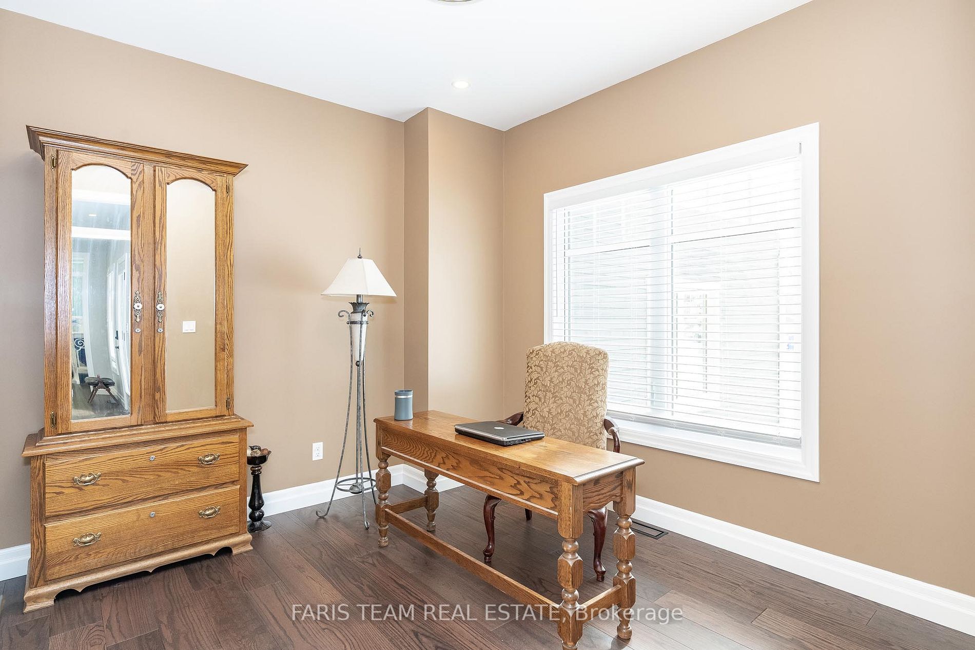 Listing S6662958 - Large Photo # 19