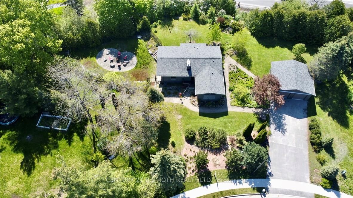 68 Royal Oak Dr