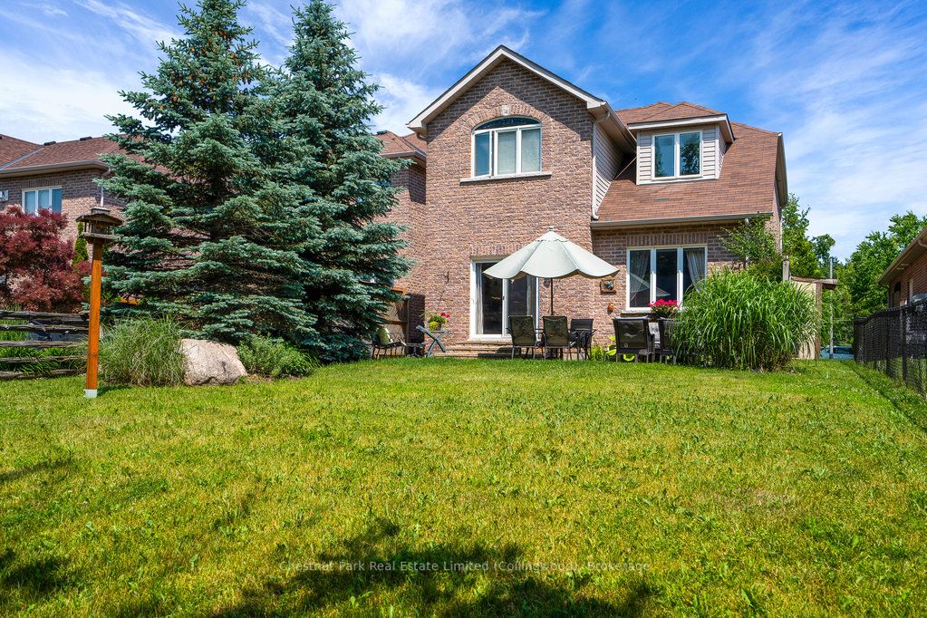 16 Thomas Dr