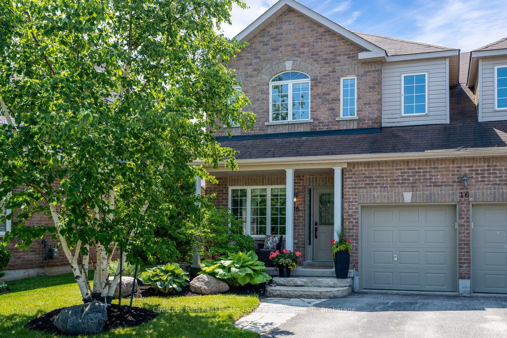 16 Thomas Dr