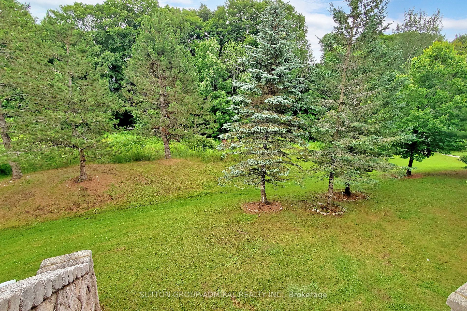 90 Highland Drive, #2306-07