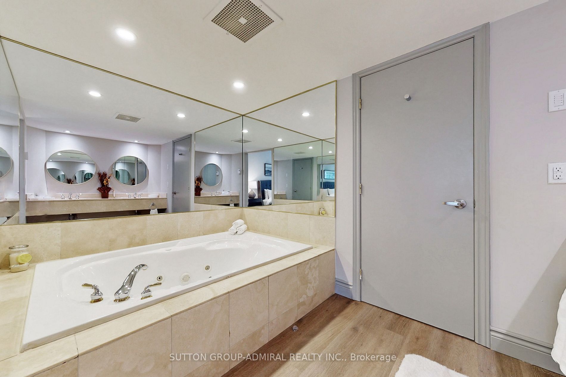 90 Highland Drive, #2306-07